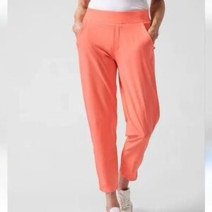 EUC ATHLETA BROOKKYN ANKLE PANT IN 🪸 BRIGHT CORAL 🪸 , SIZE 10